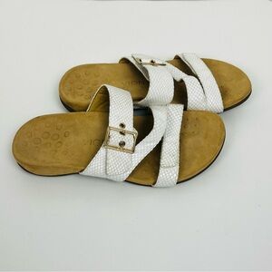 Vionic Skylar white snakeskin print adjustable buckle slip on sandals, US 8W.